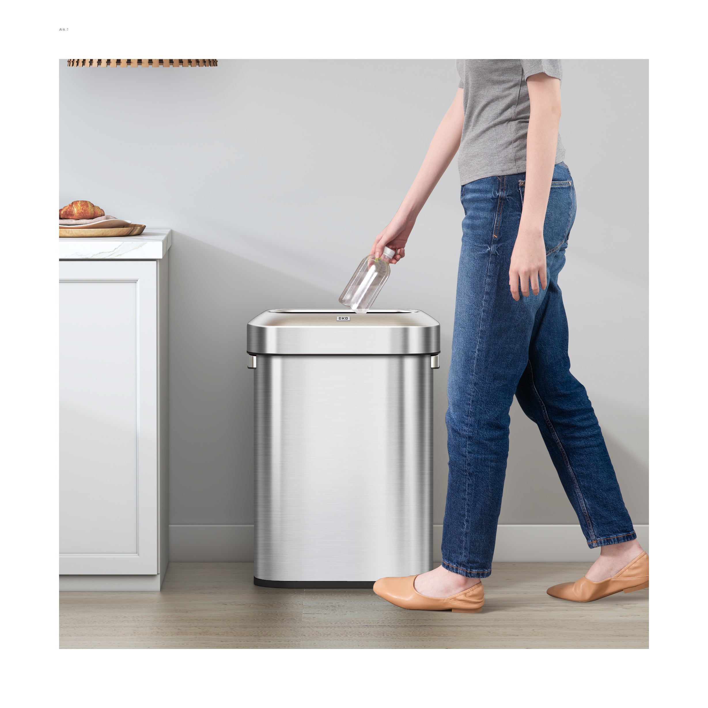 Combo Caja de 60 Bolsas + Bote de Basura Commercial 60L EKO Urban Slim